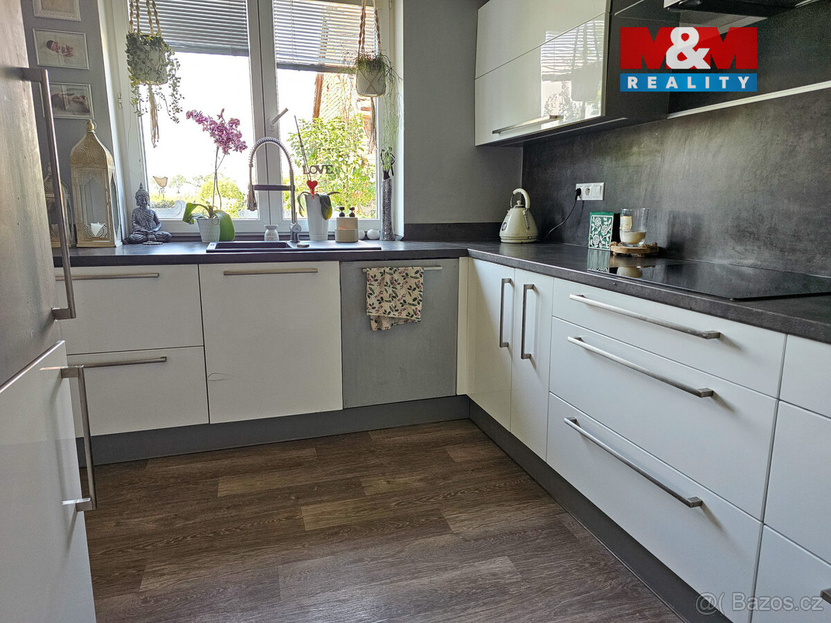 Prodej rodinných domů 5+1 a 2+1, 250 m², Bolatice - 7