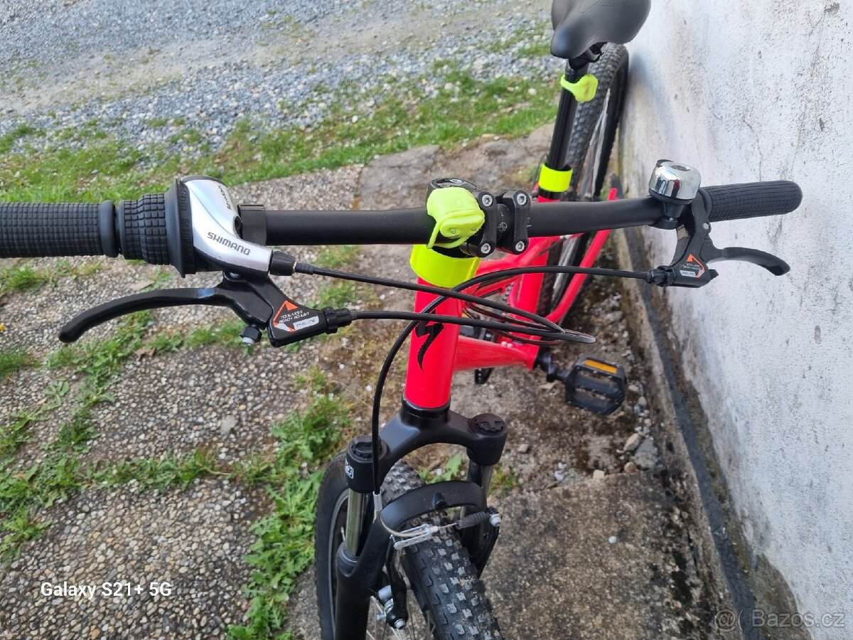 DÍVČÍ KOLO Specialized Hotrock - 7