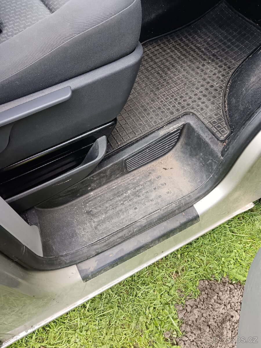 Rozprodám na díly T5 4x4 2.0 bitdi dsg - 7