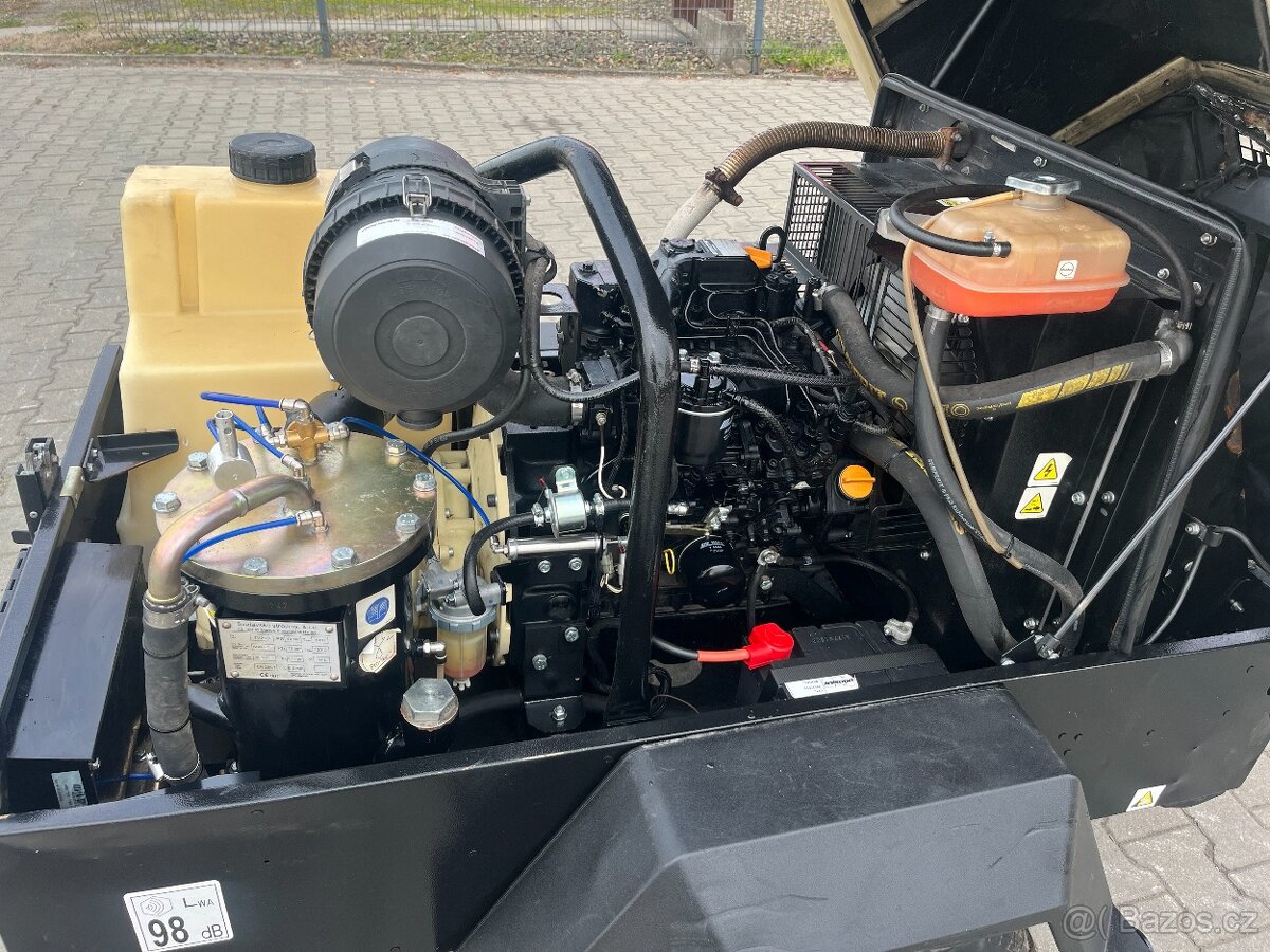 Mobilní Šroubový kompresor DOOSAN 7/31E, Atlas Copco Atmos - 7