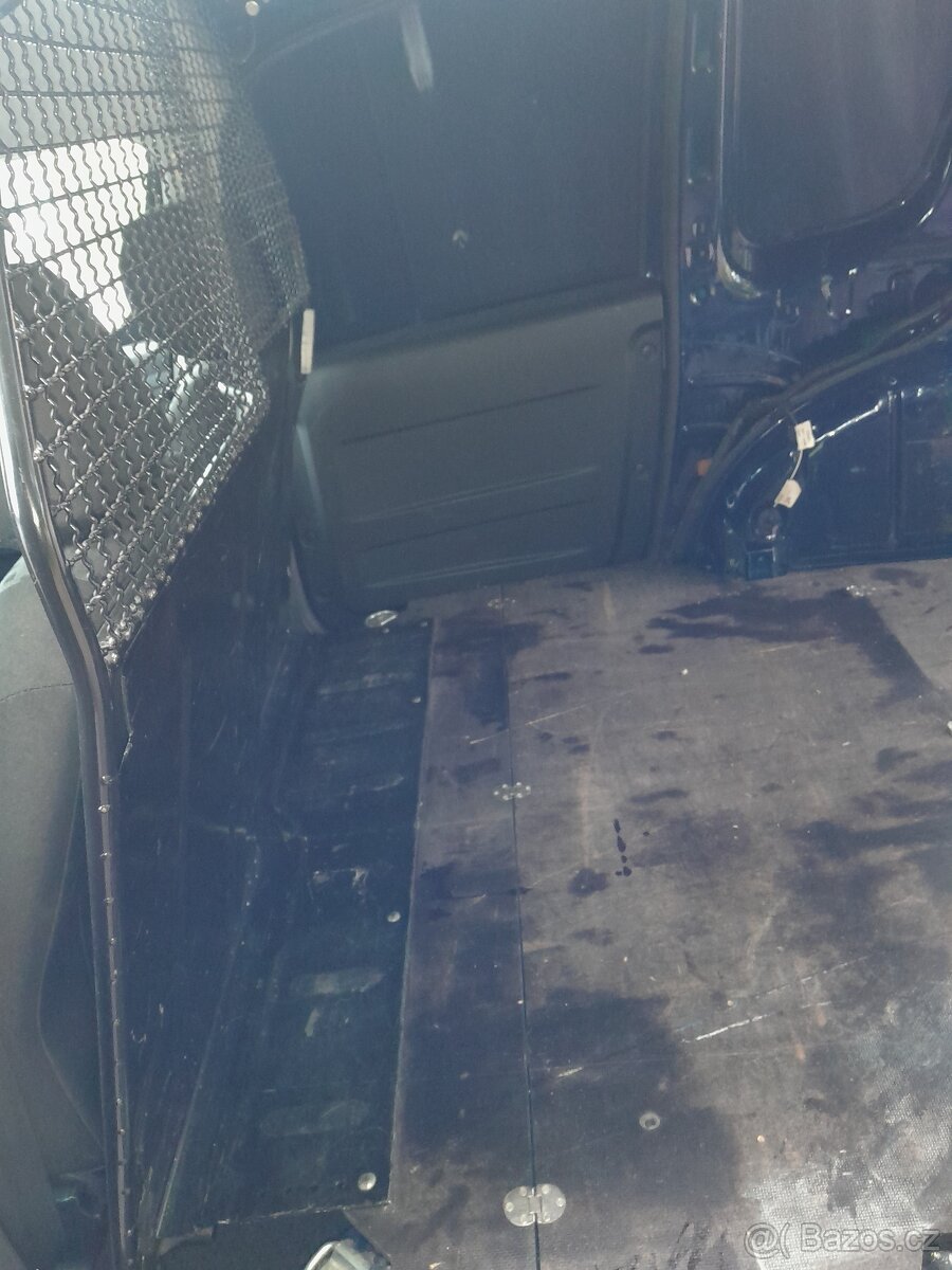 Škoda Praktik Roomster 1.2i, 51.kw,nová STK 11/2027 rok 2013 - 7