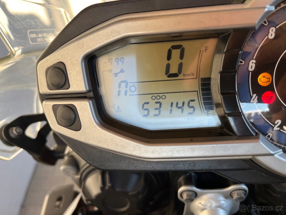 Triumph Tiger 800 XC - 7