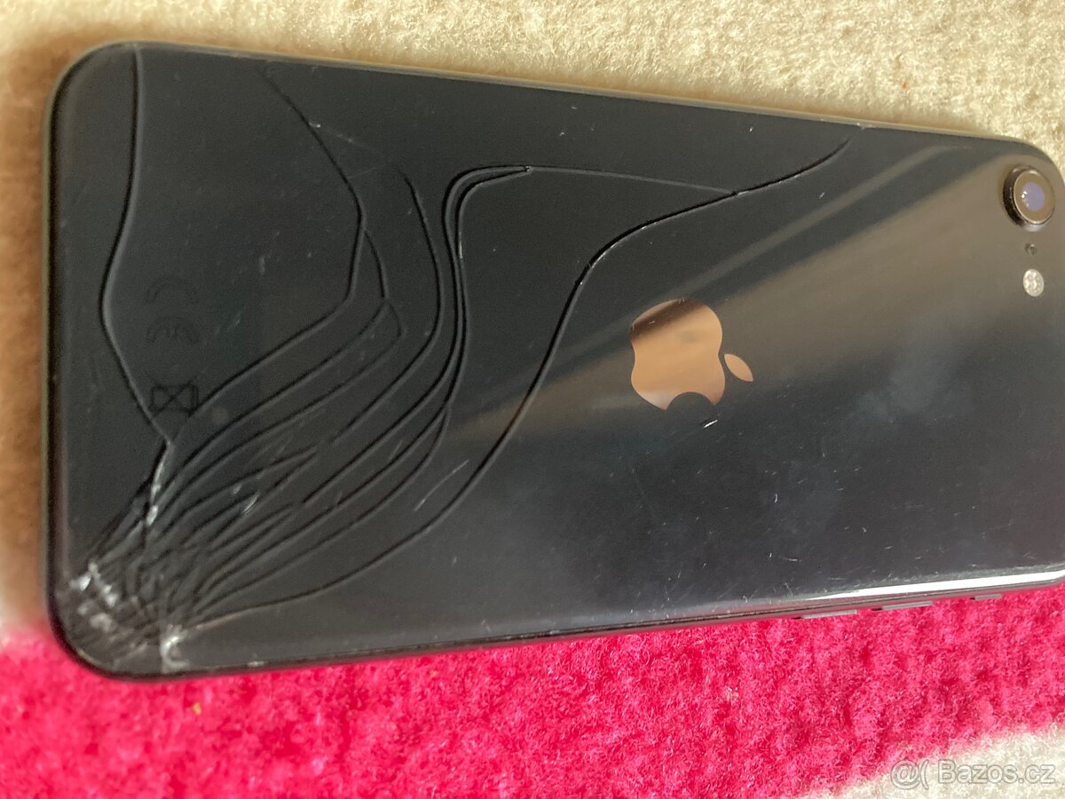 iPhone SE 2020 - 7