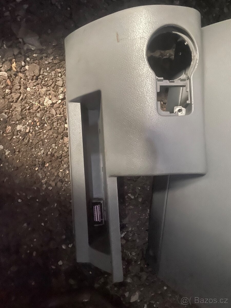 Prodám díly z Octavie 1.9 66kw - 7