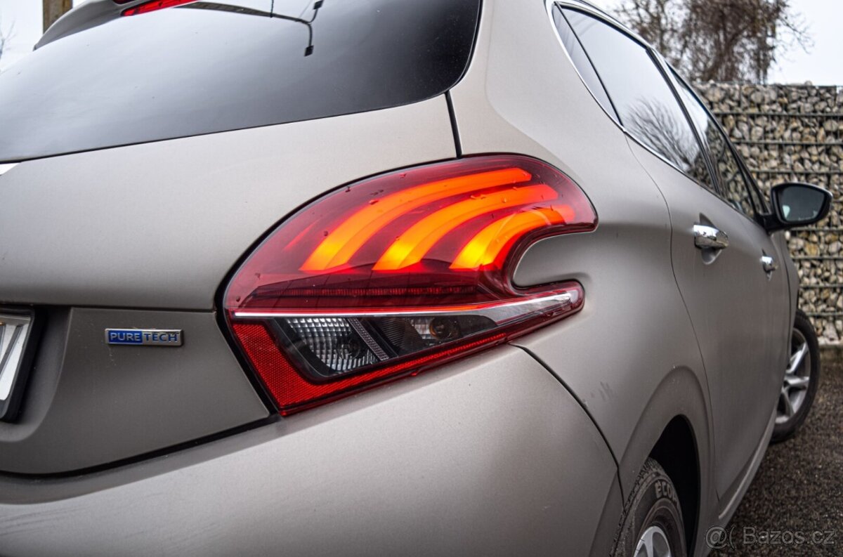 Peugeot 208 1.2 Active 2015 - 7