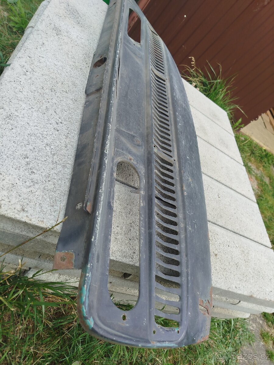 Zadní čelo na Škoda 100/110 - 7