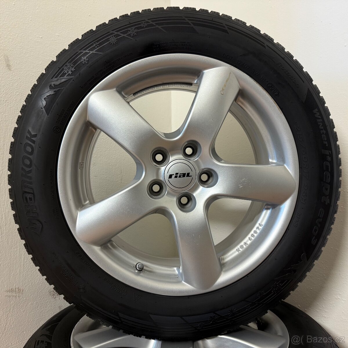 MERCEDES GLA / VITO 5x112 R17 ET38+ZIMNÍ 215/60R17 7,5/6mm - 7