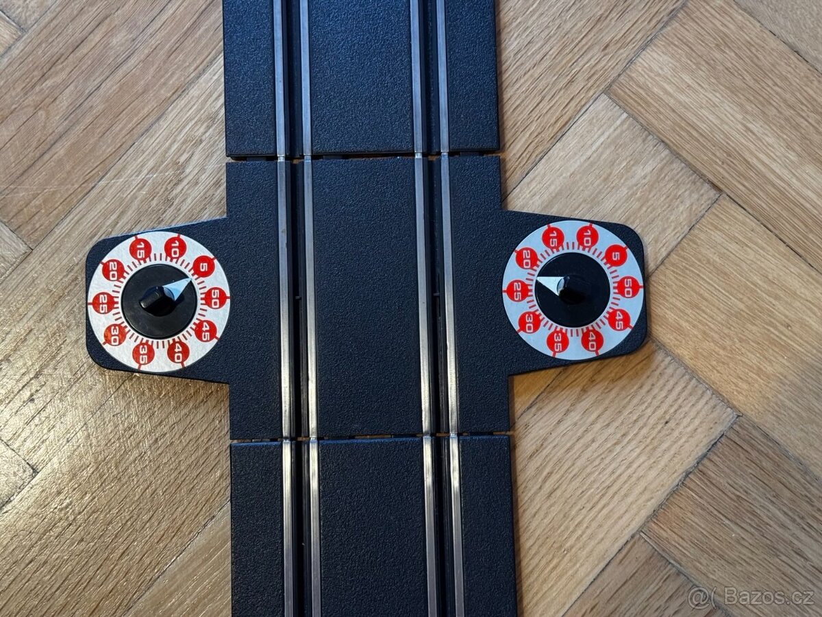 Autodráha Carrera Go - sada, 2 auta - 7