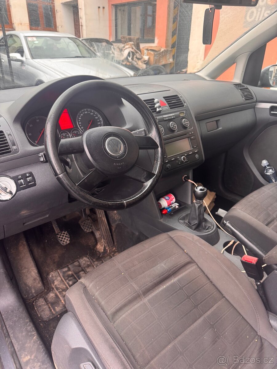 VW Touran 2.0 TDI 103kw - 7