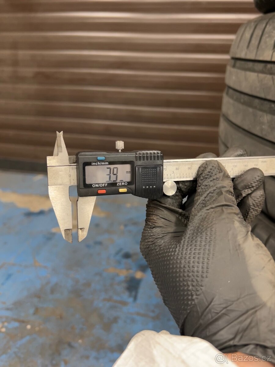 Michelin Pilot Sport 235/45 r18 - 7