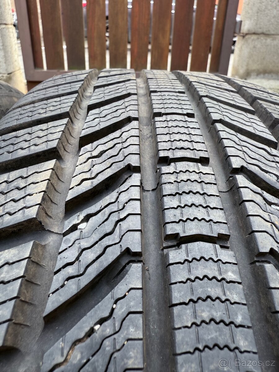 Pneumatiky zimní Continental 225 50 r18 95% vzorku - 7