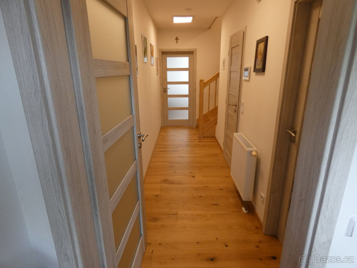 Prodej RD 5+1 Rajhrad u Brna, klimatizace, bazén - 7