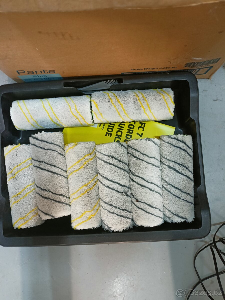 Podlahová myčka Karcher - 7