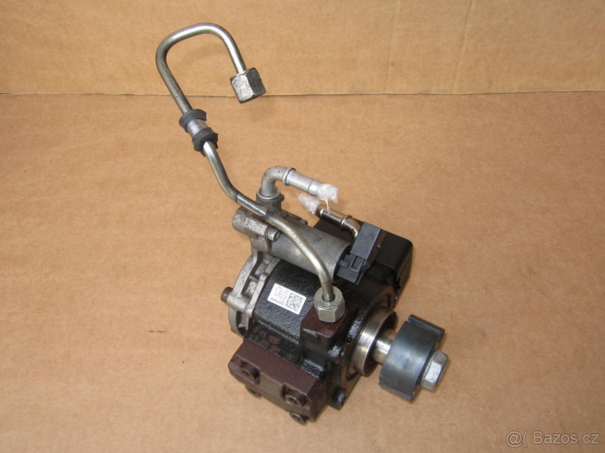 VW Golf Variant CERNY 4motion CAY 1.6TDI díly motor - 7