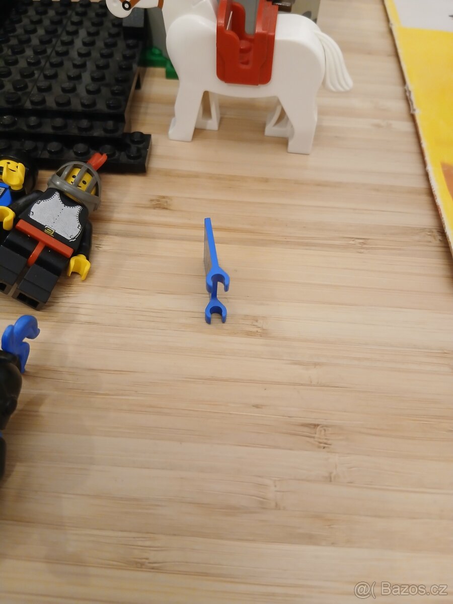 Lego 6074 castle. Hrad. Rytíř - 7
