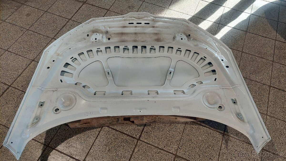 Škoda Scala Kapota motoru - 7