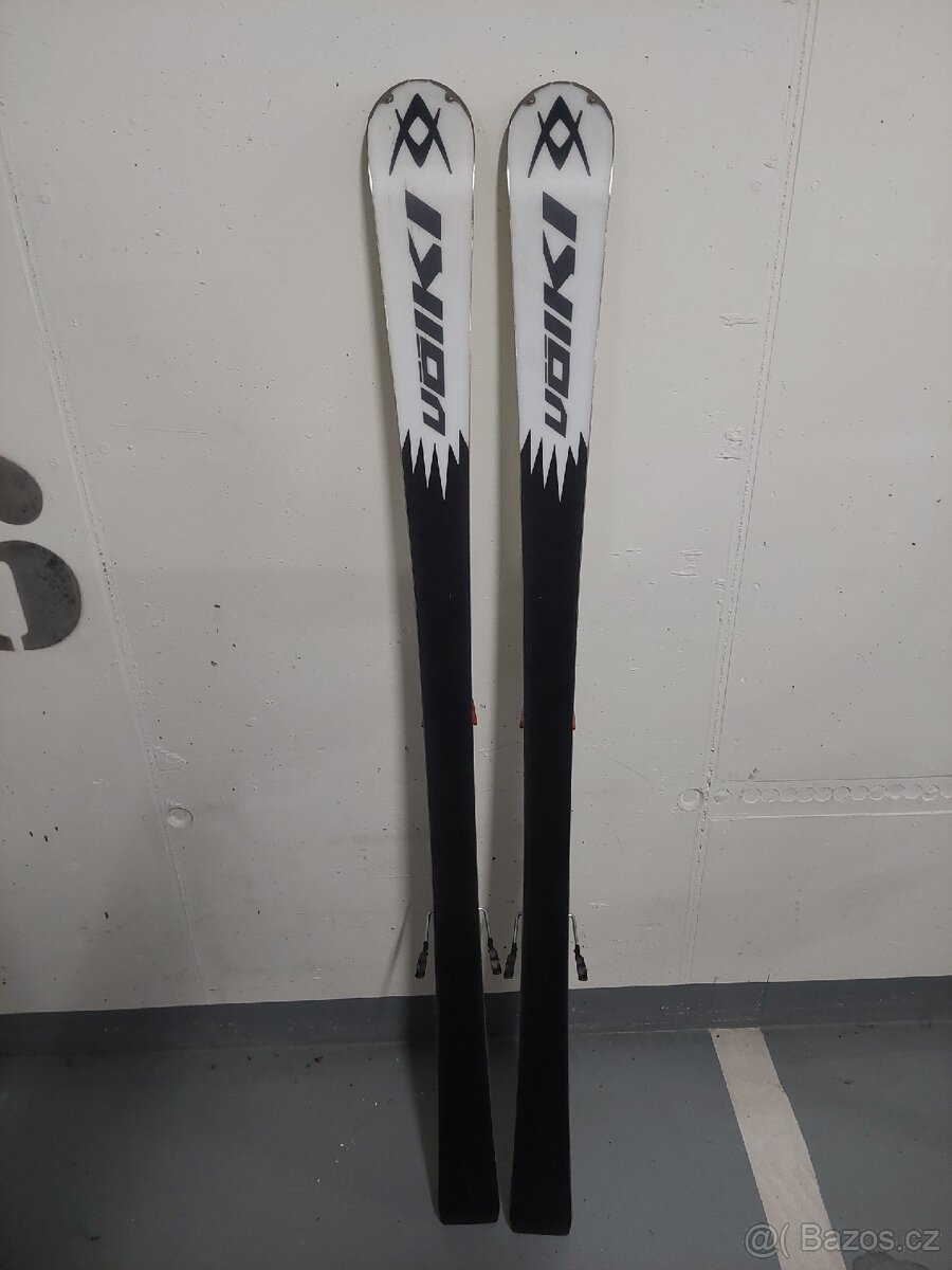 Slalomove zavodni lyze Volkl - 7