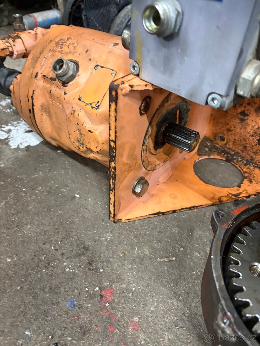 Hydraulické čerpadlo z mulčovače - 7