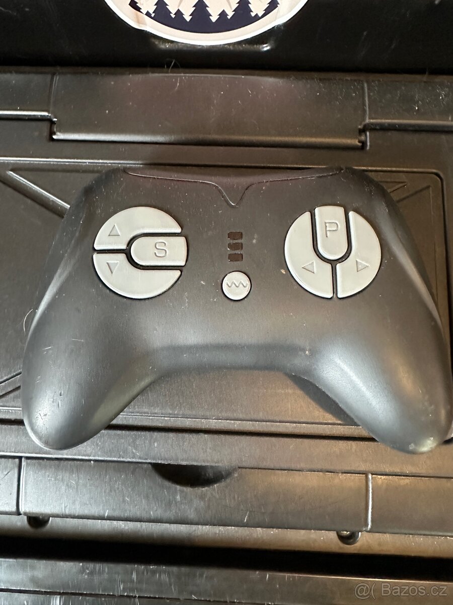 Elektrické auto mercedes 6x6 s dvěma baterii - 7