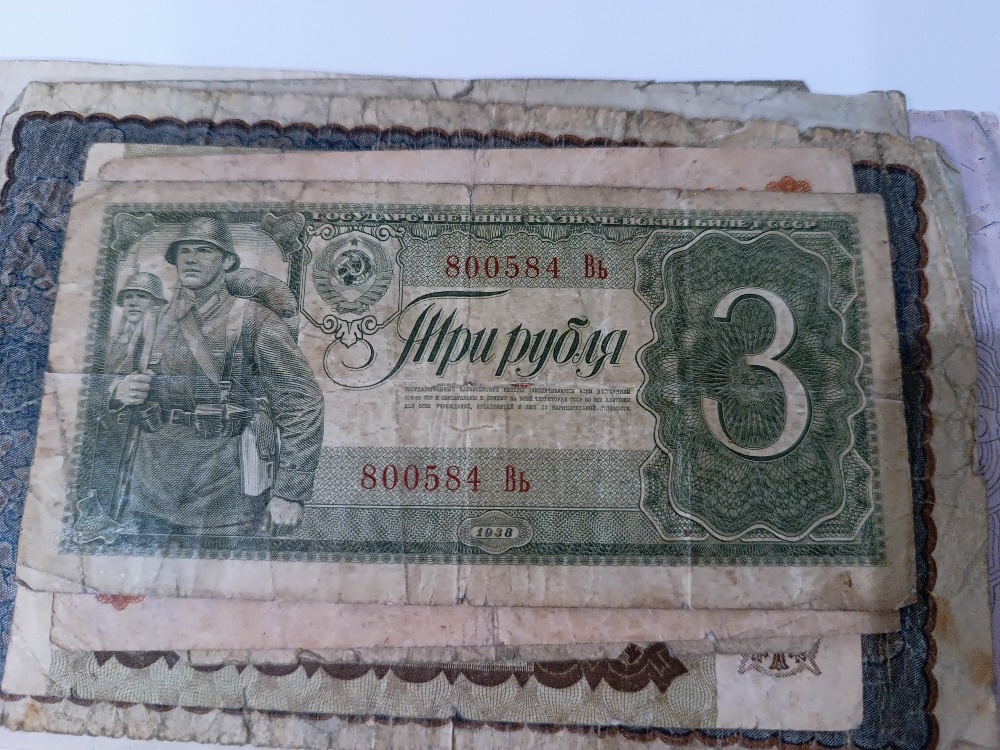 Bankovky - 7