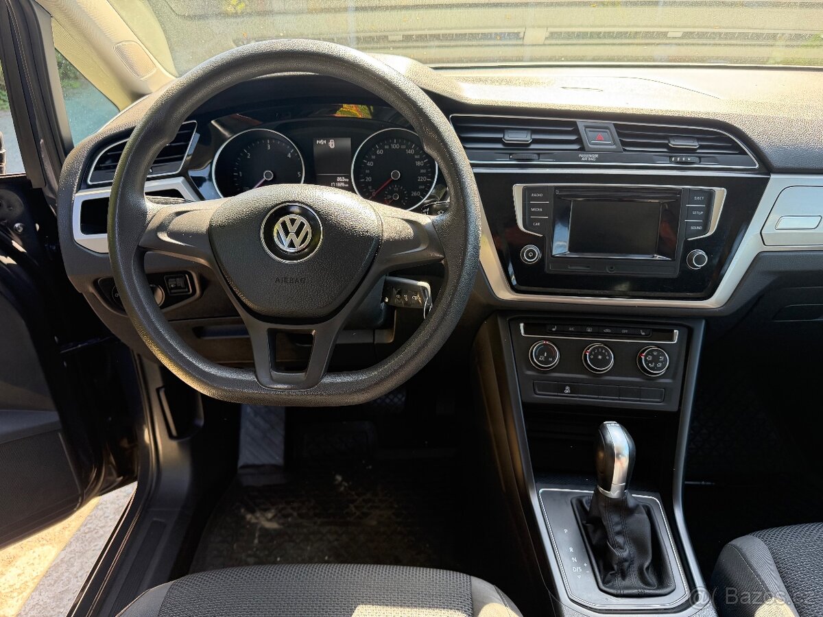 VW TOURAN 7 MÍST - 7