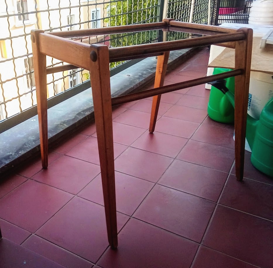 Starožitný stolek s černým sklem k renovaci - 7