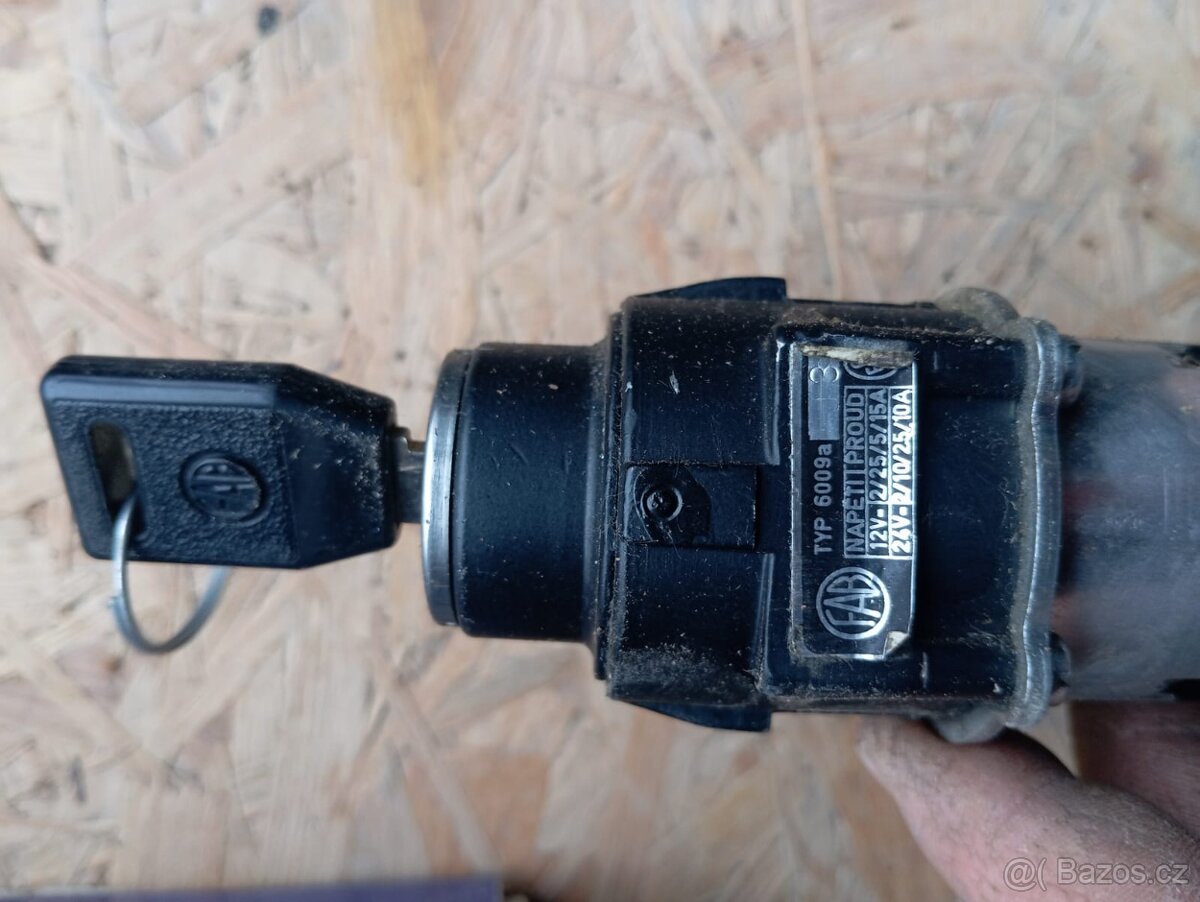 Regulační relé, filtry olejové, spínací skříňky - 7