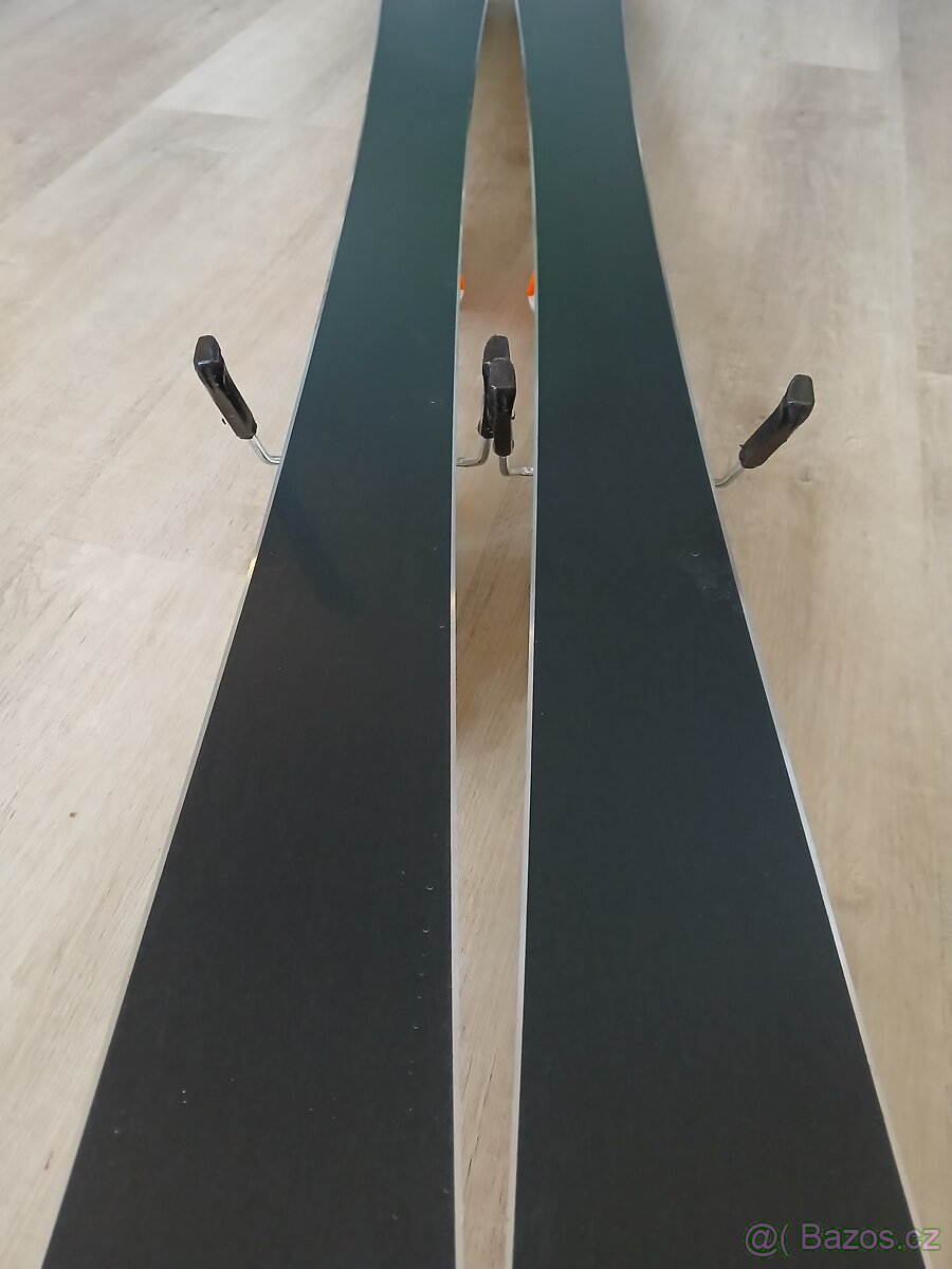 Dámské lyže 156 - 7