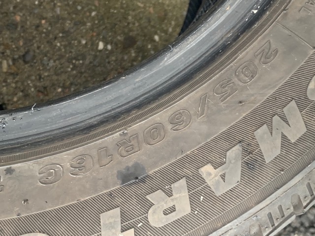 P: 4 ks zimních pneu 205/60 R16C MAXXIS Vansmart Snow - 7