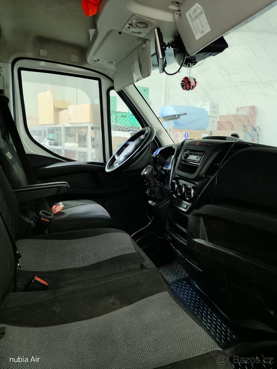 IVECO Daily 50C18HA8Z valník s plachtou a hydraulickým čelem - 7