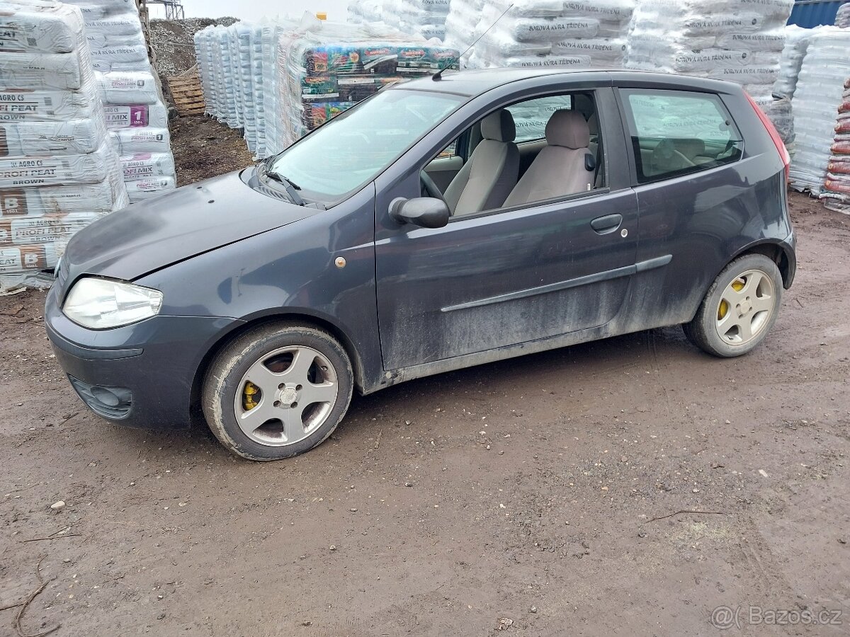 Fiat Punto rok 2005 - 7