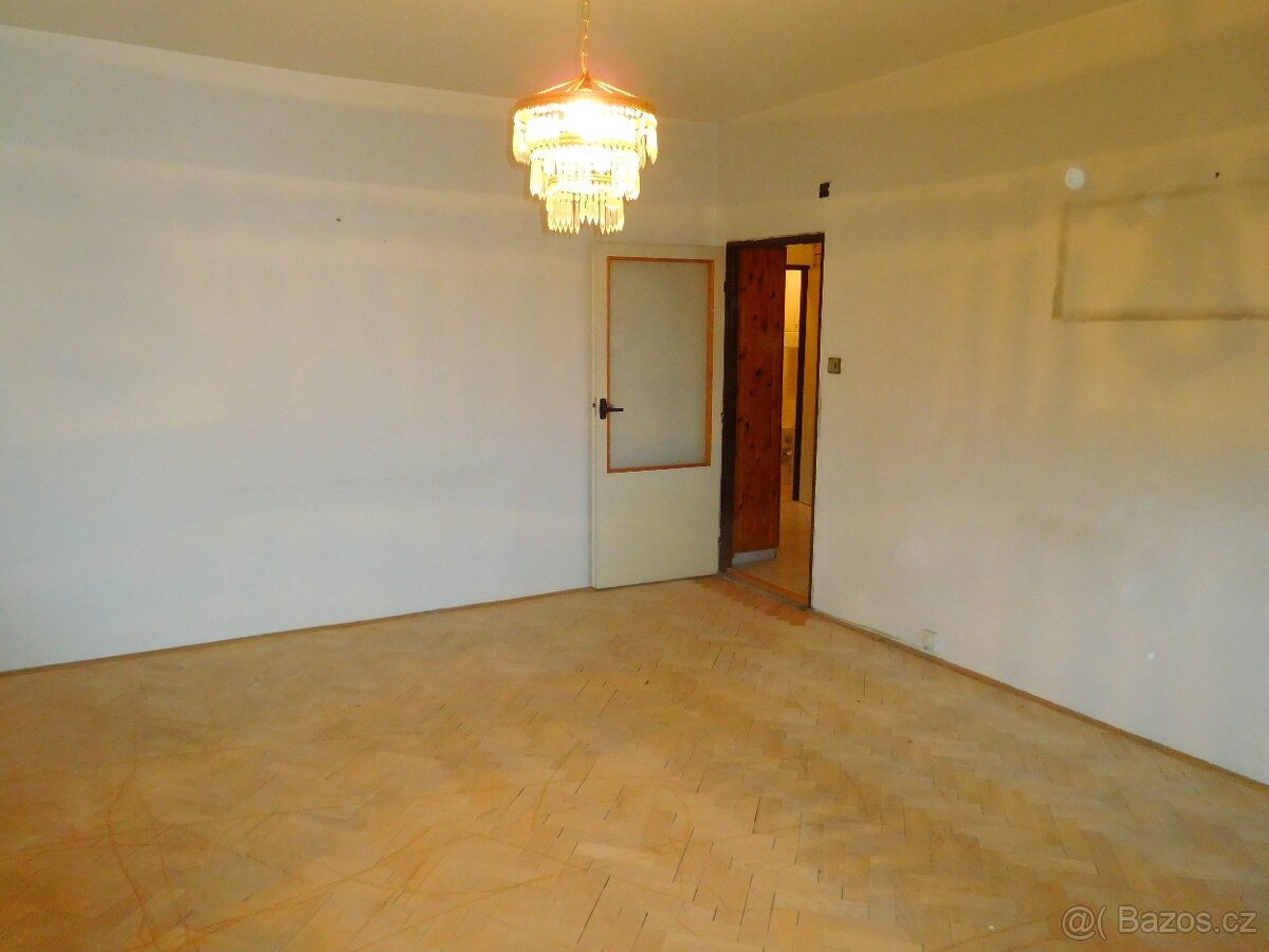 Byt 3+1 83m2 s balkónem Frýdlant nad Ostravicí,ul.Hlavní - 7