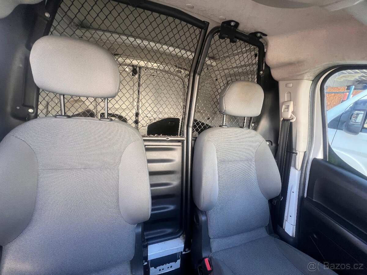 Peugeot Partner, Peugeot Partner; 1,6 HDI - vadný motor - 7