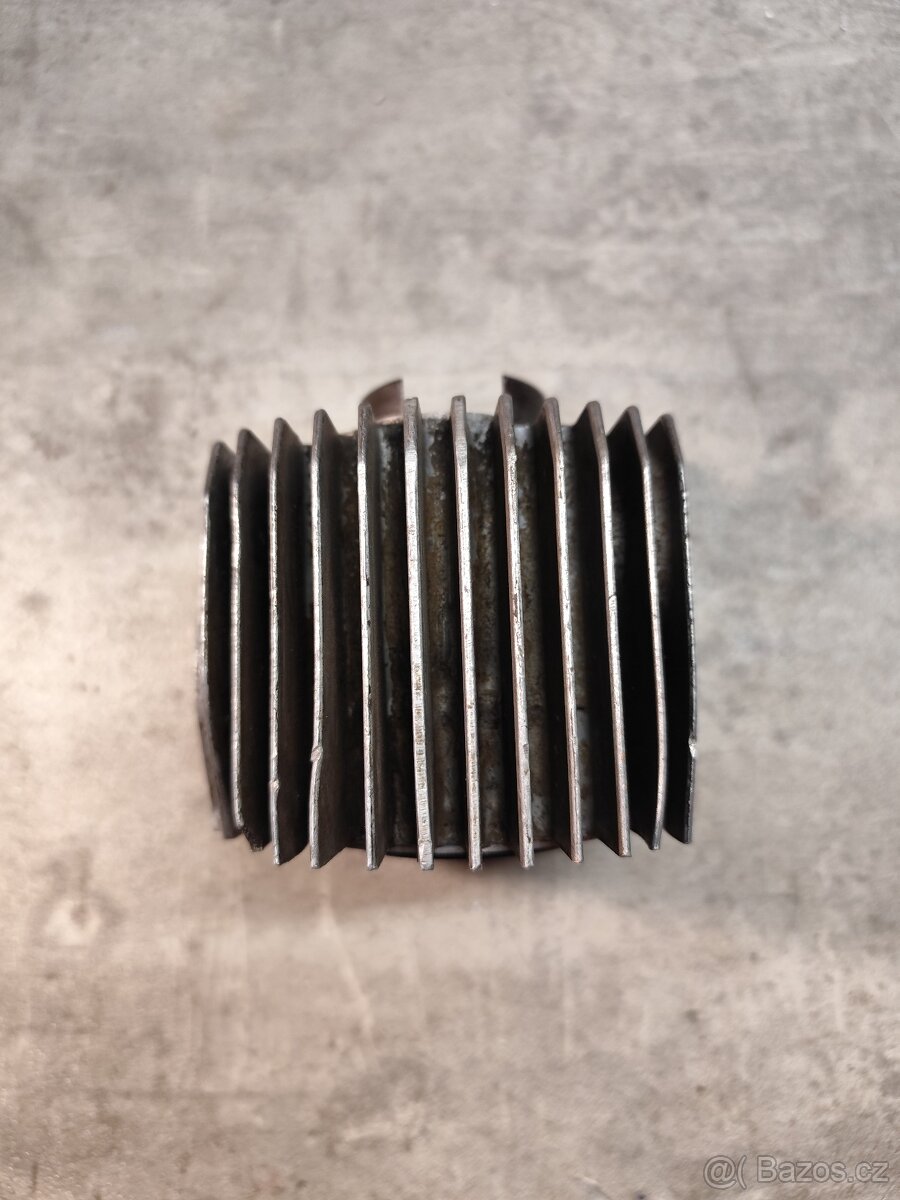 Válec pionýr - výbrus - 7