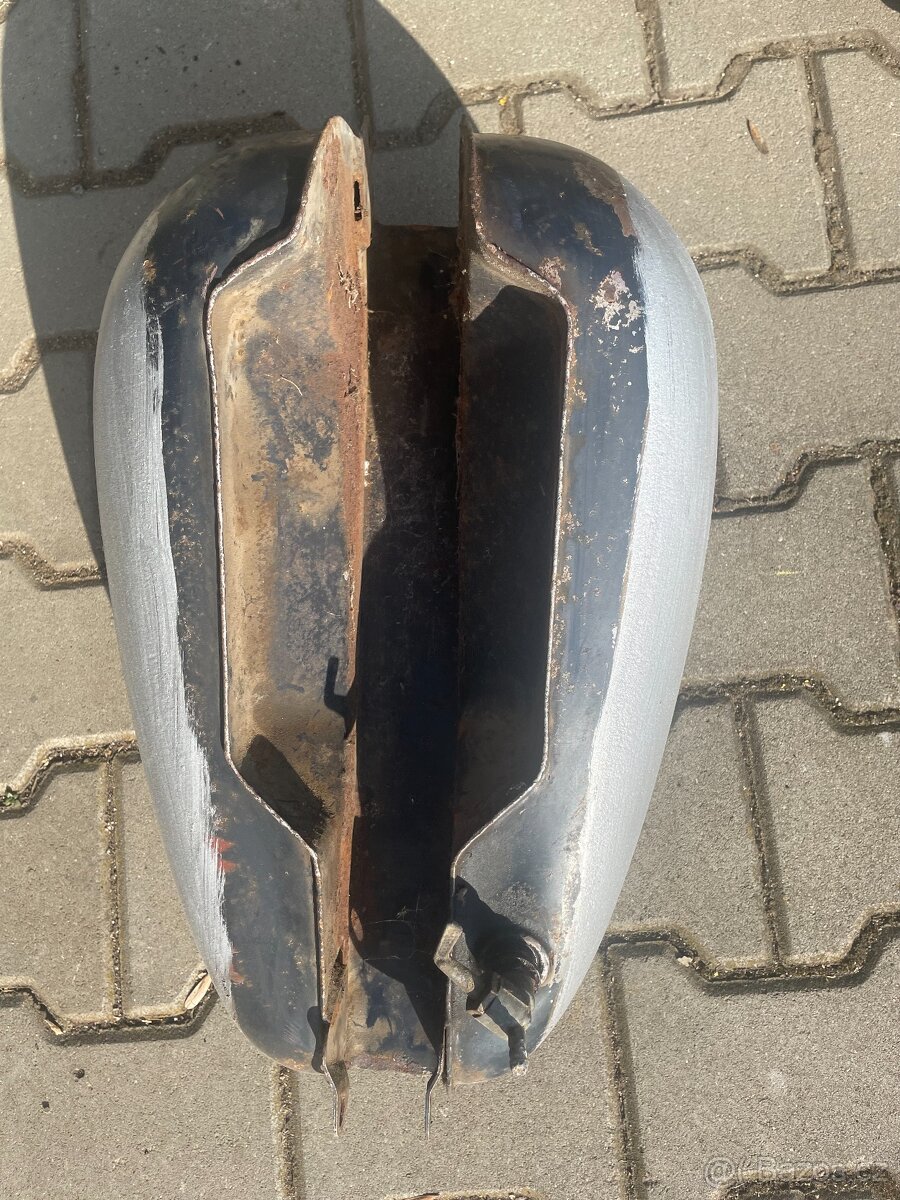 Nádrže 3 ks Jawa kývačka a panelka - 7