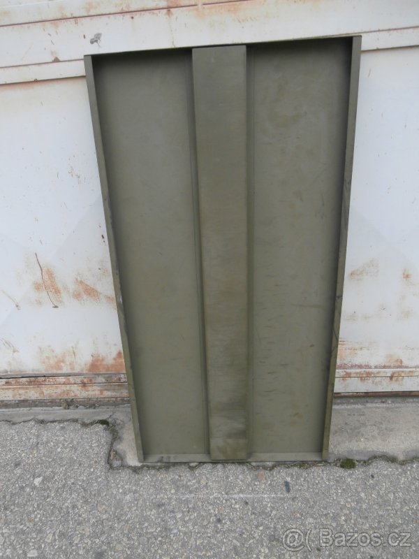 Trezor skříňový Kovona náhradní díly - police za 500 kč - 7