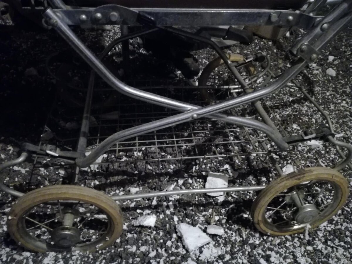 Retro kočárek Liberta sportovní sezení - 7