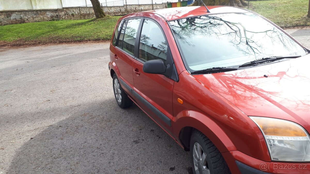 Prodáme vůz Ford Fusion - 7