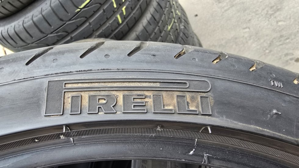 Letní pneu 225/35/19 Pirelli - 7