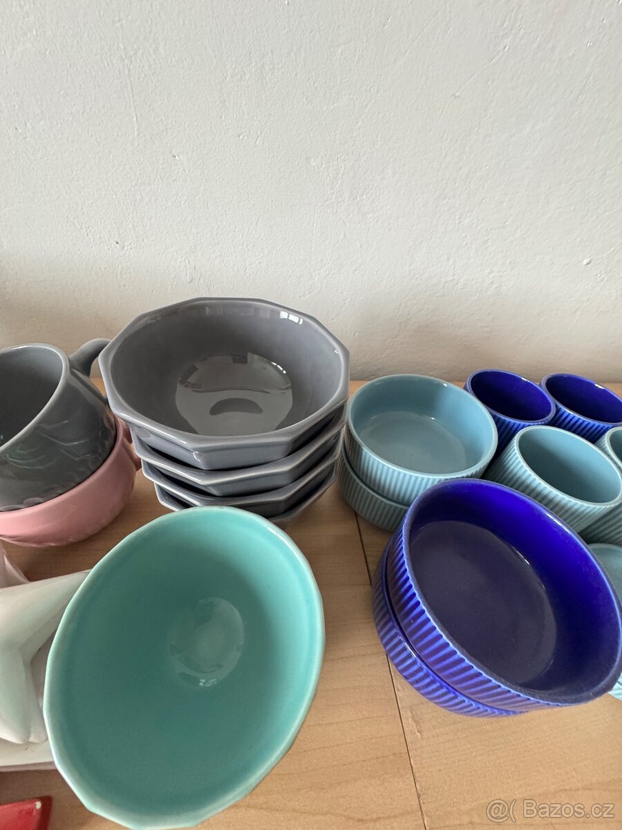 Ikea, talíře, misky, hrnky, podtácky, dekorace, etažér - 7