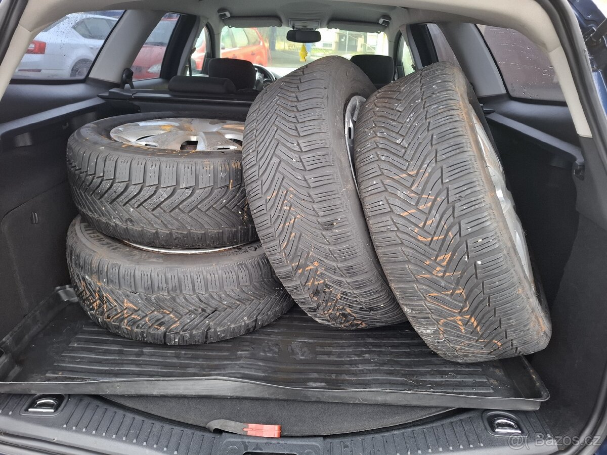 Ford Mondeo mk IV GHIA. TOP STAV - 7