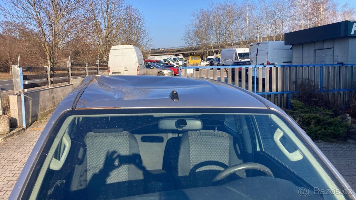 Toyota Hilux 2.4 - 7