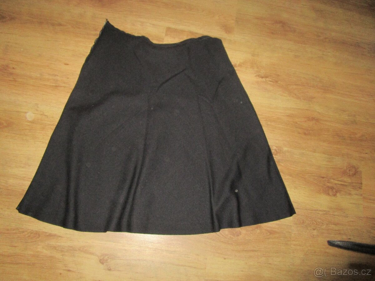 Prodám bundy a sukně - 7