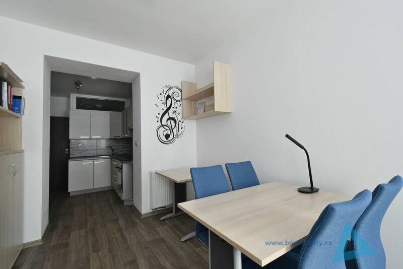 Prodej samostatného přízemního bytu 2kk se zahrádkou ve Vrch - 7