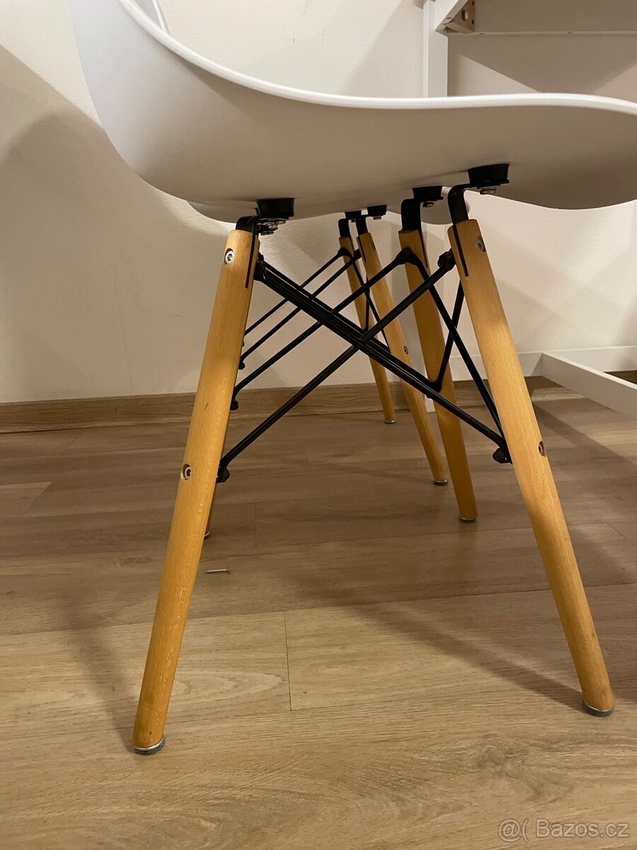 Velká stojací lampa + 4 ks židle - 7