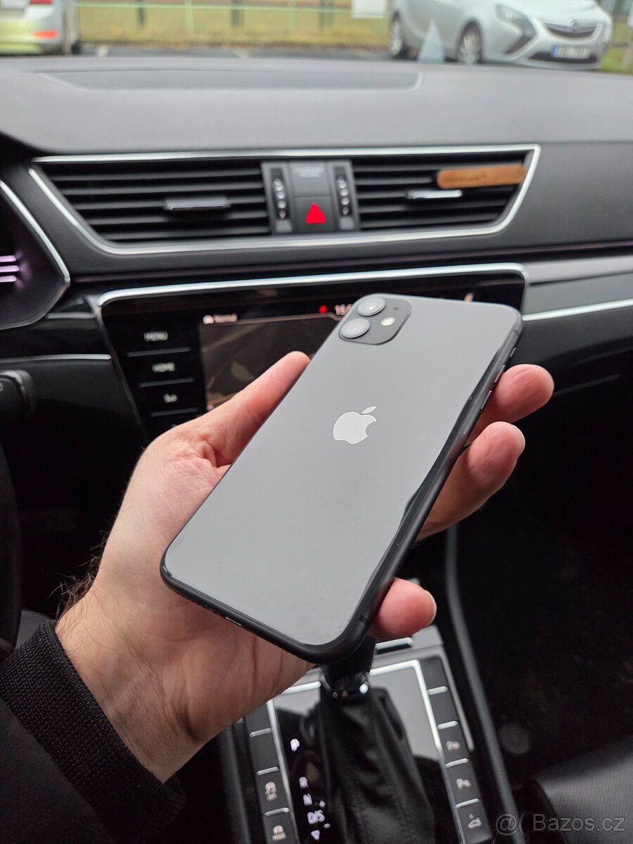 iPhone 11 256gb black, baterie 82% - 7