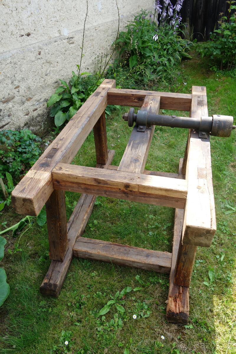 Stabilní elektromotor s cirkulárkou - 7