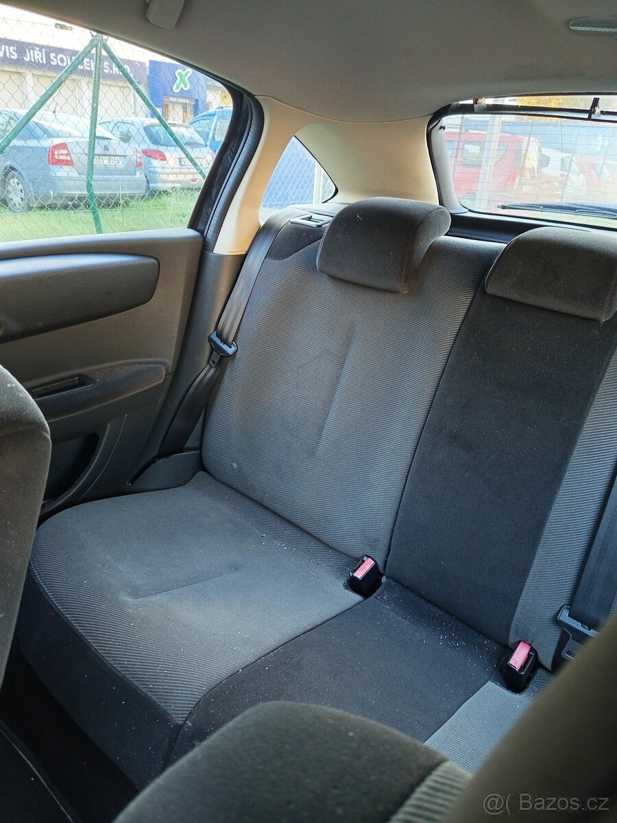 Citroen C4 hatchback 1.6 hdi - 7