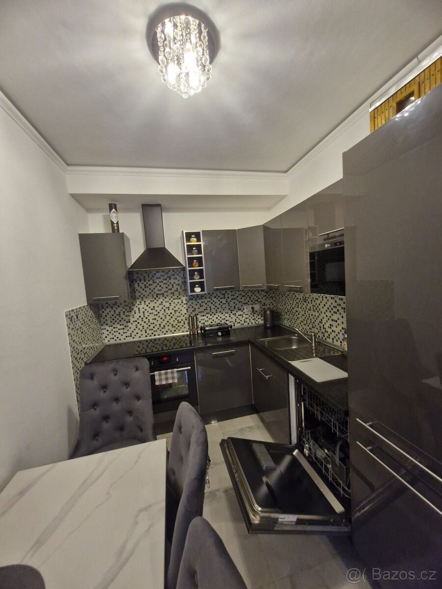 Byt 2+kk s předzahrádkou Praha 10 Pitkovice - 7