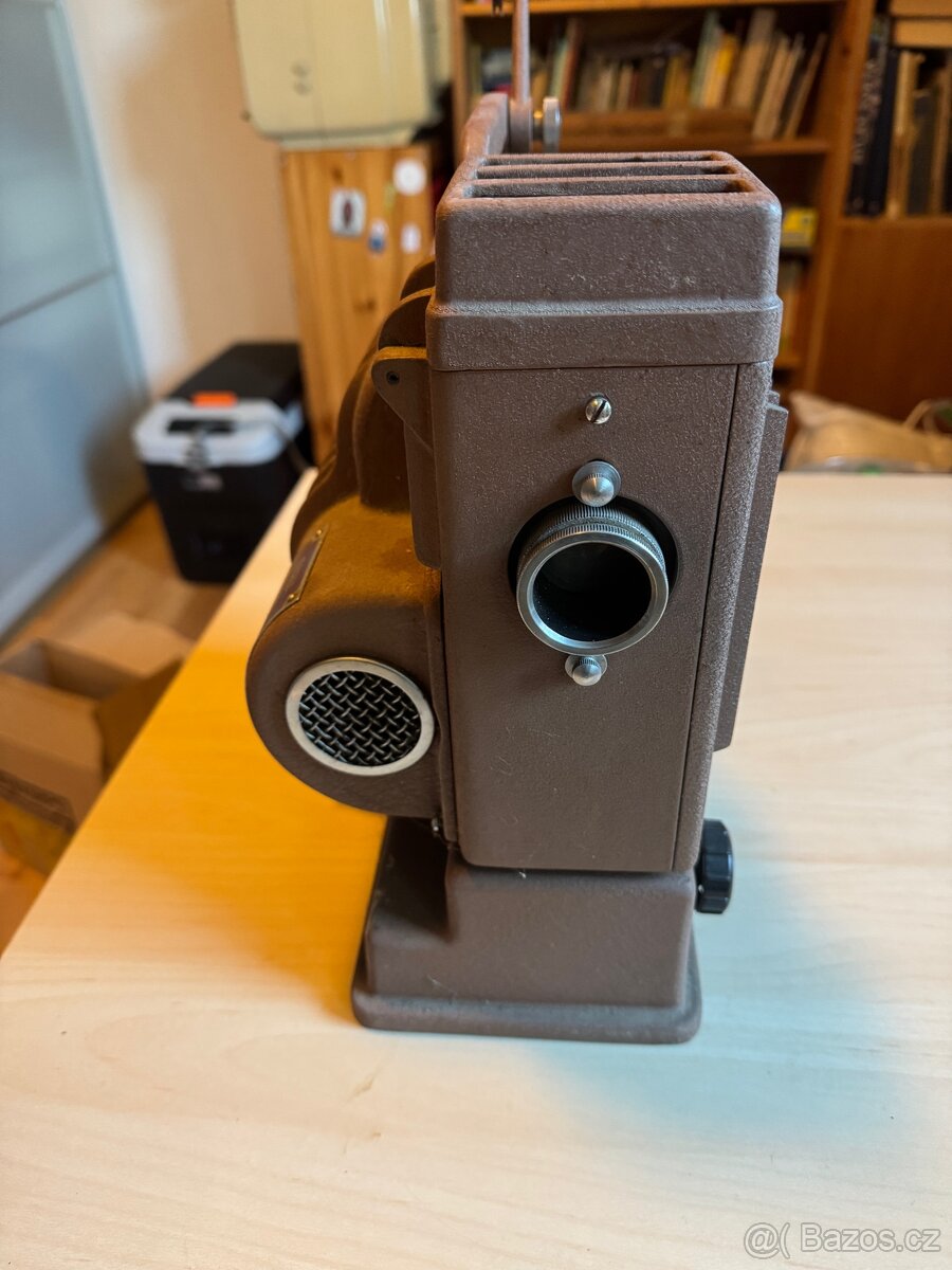 MEOPTA promítačka 85103 - 7